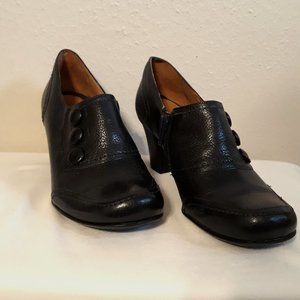 Nuture by Vince Camuto Business Casual Shoe